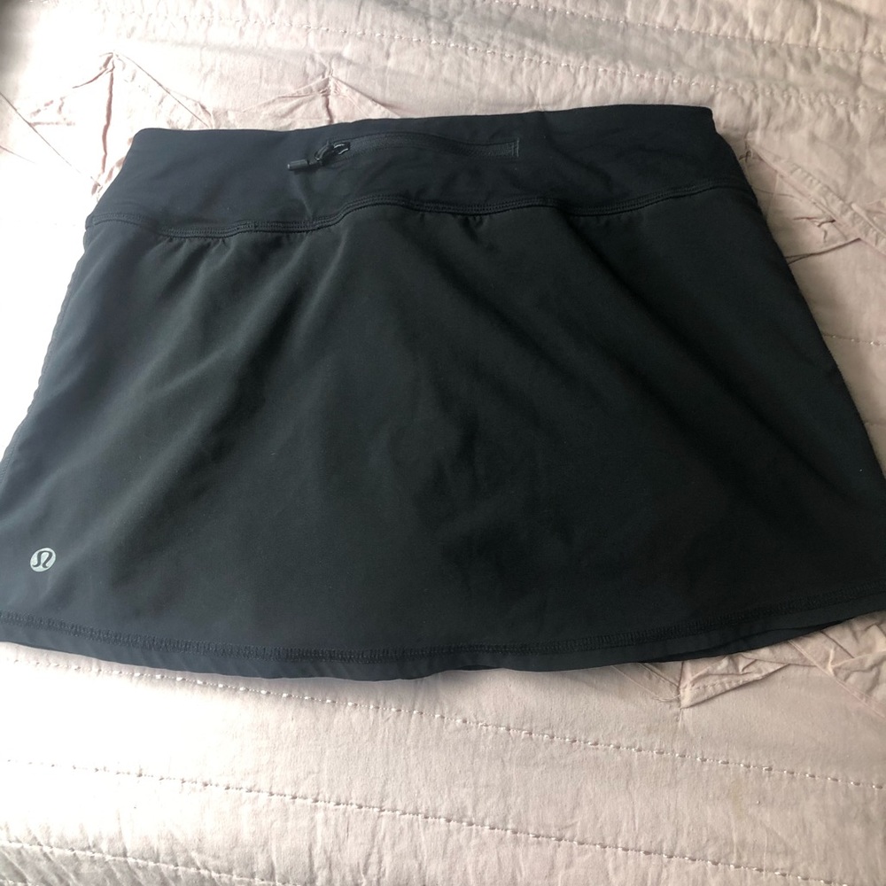 Lululemon Run Chase Me Skirt